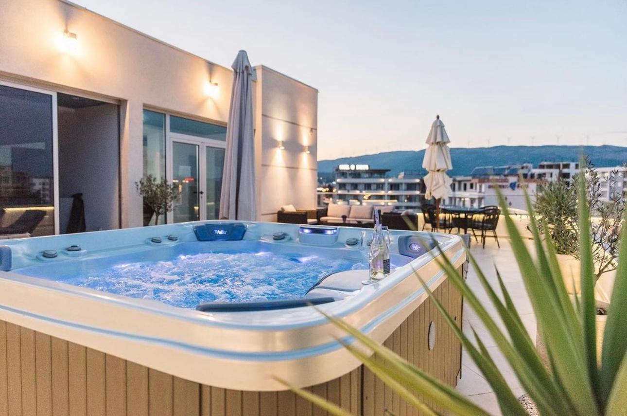 Boutique Hotel "Salina" ウルツィニ エクステリア 写真