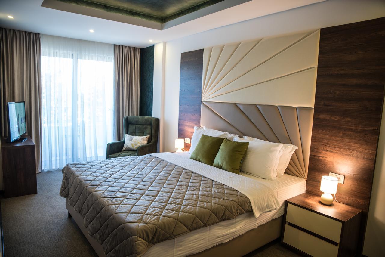 Boutique Hotel "Salina" ウルツィニ エクステリア 写真