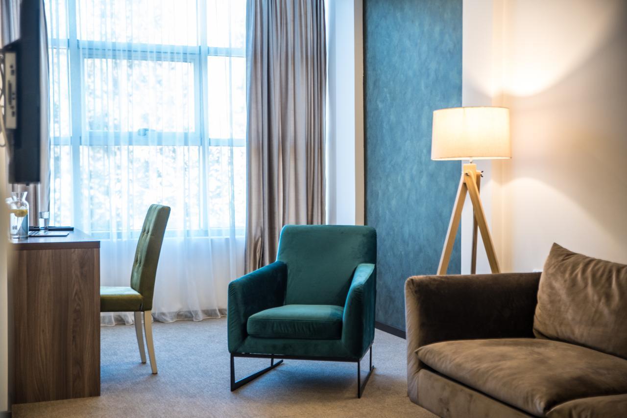 Boutique Hotel "Salina" ウルツィニ エクステリア 写真