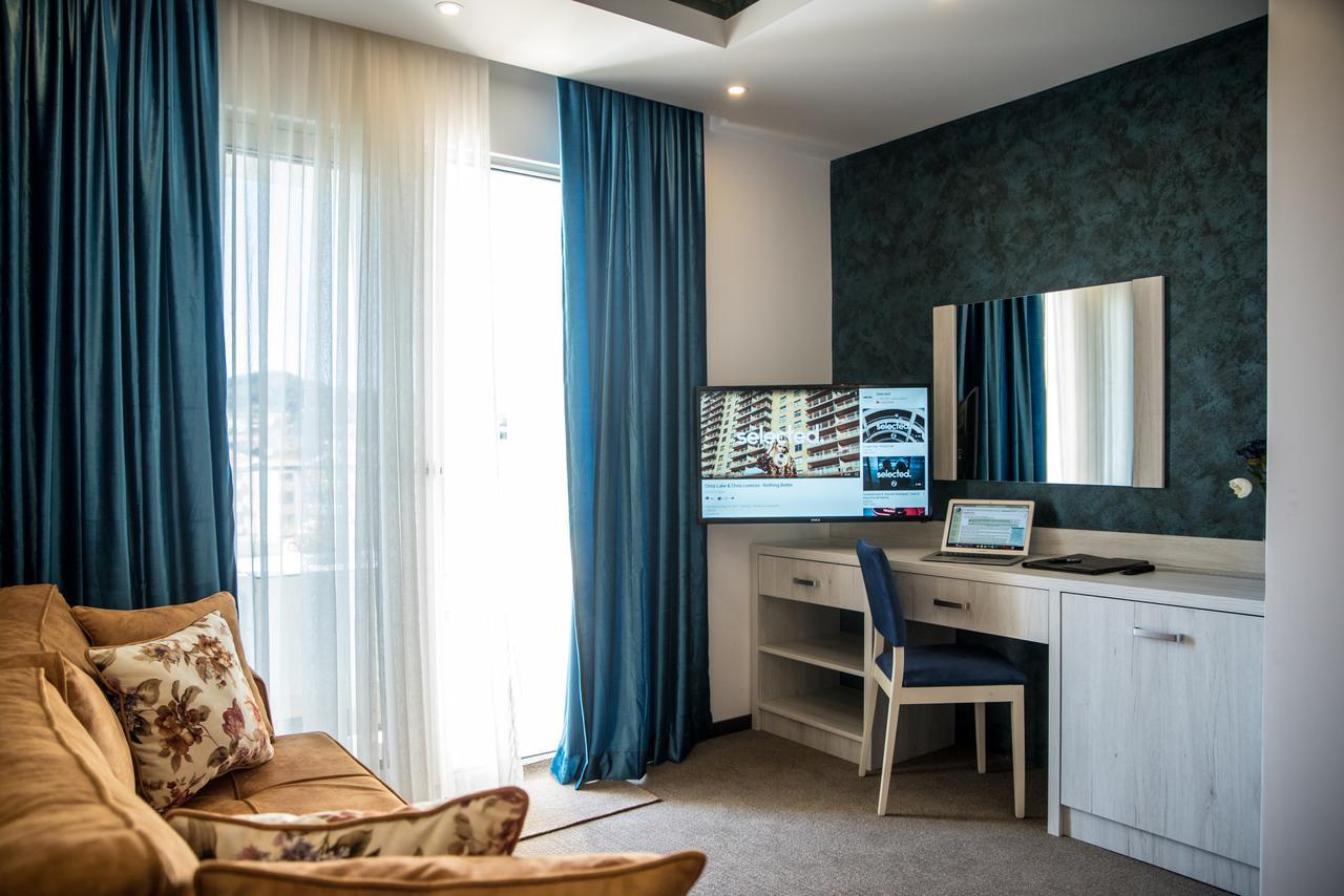 Boutique Hotel "Salina" ウルツィニ エクステリア 写真