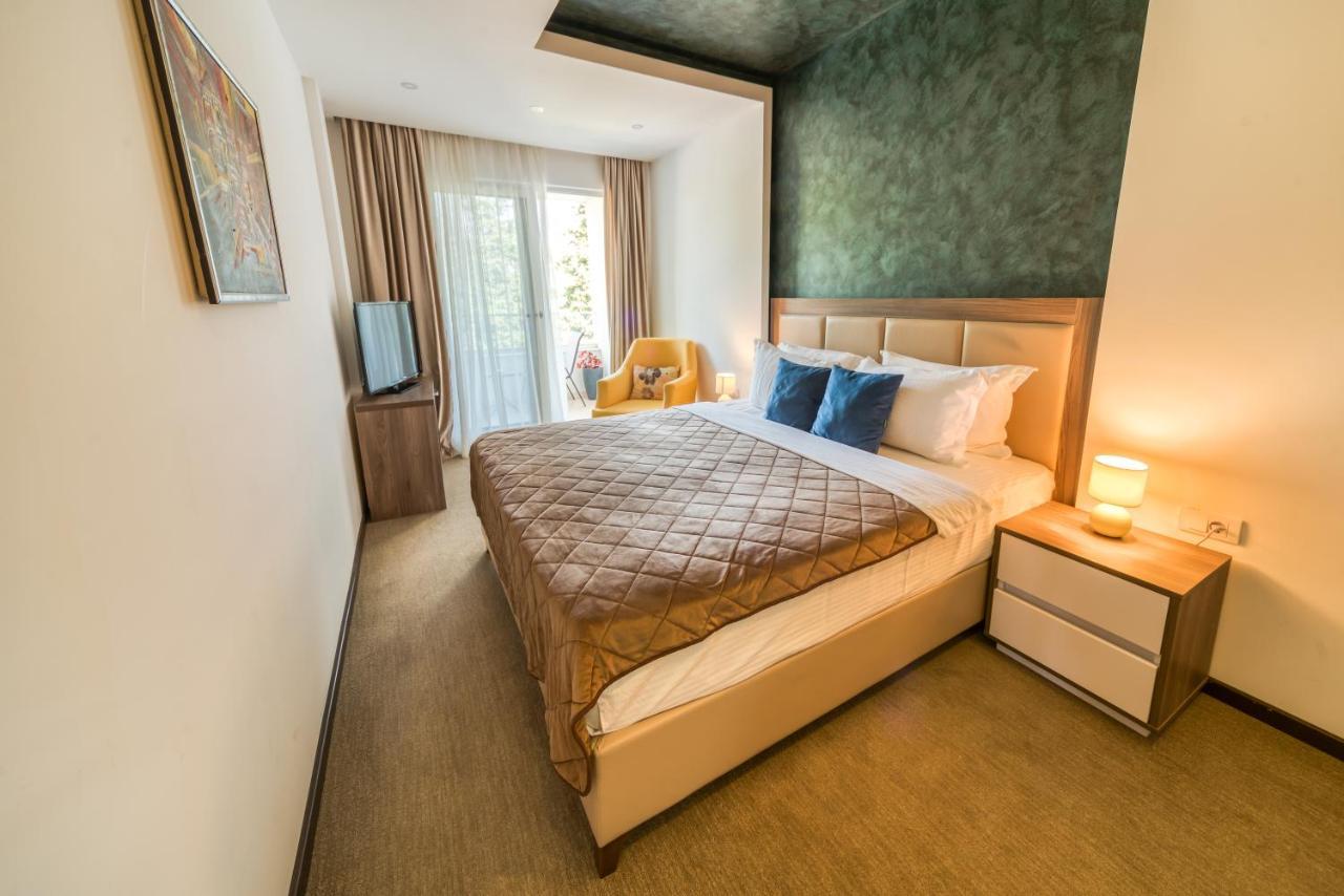 Boutique Hotel "Salina" ウルツィニ エクステリア 写真